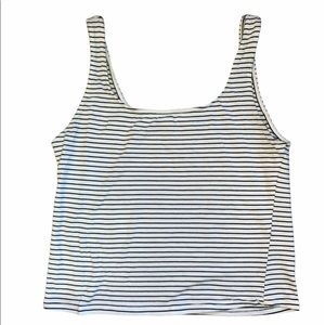 🎹Striped, cropped tank top🎹